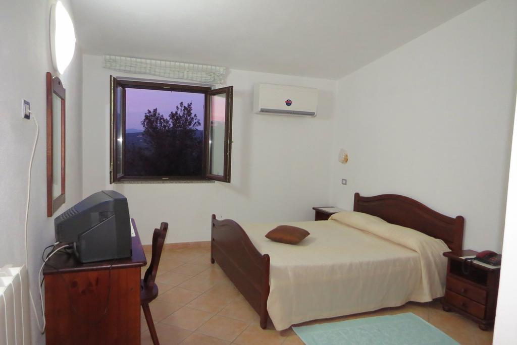 Hotel Ispinigoli Dorgali Zimmer foto